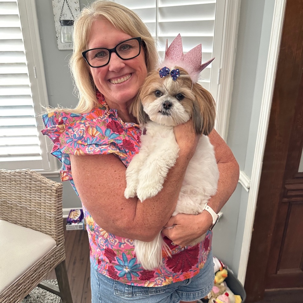 Meet your Posher, Leigh ann